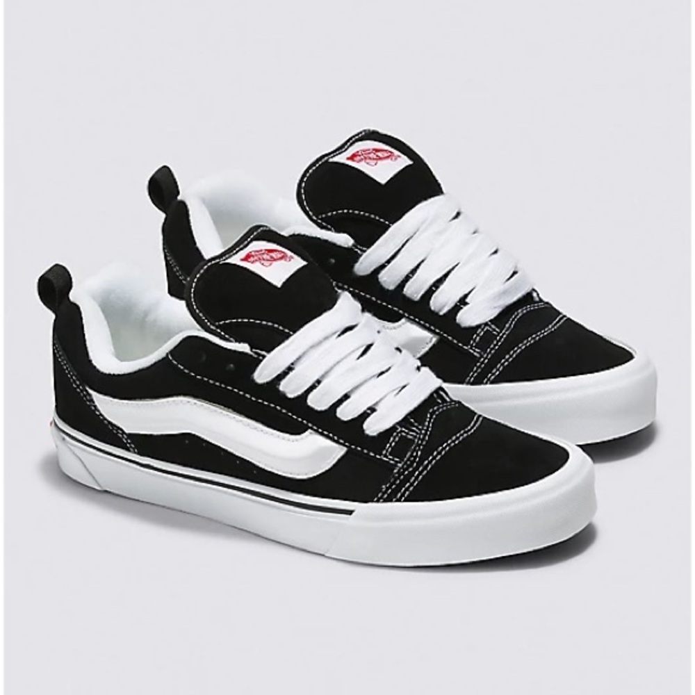 NIB - Vans Classic Black and White Low-Tops